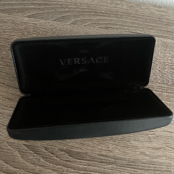 Versace cat eye sunglasses - Picture 10 of 13